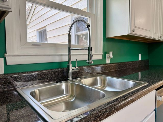 32 Opal Road, Rossville, GA 30741