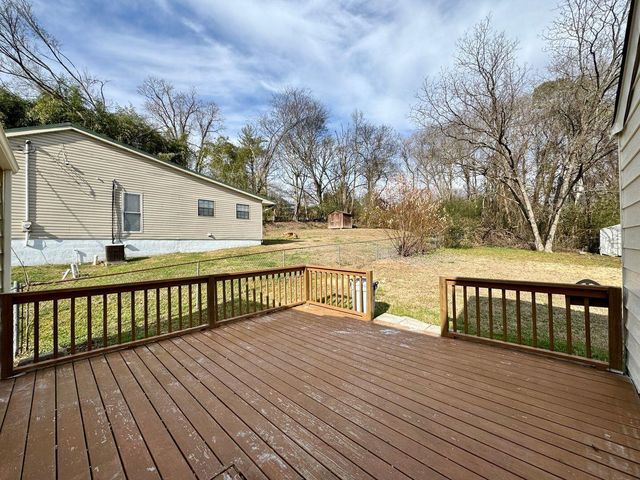 32 Opal Road, Rossville, GA 30741