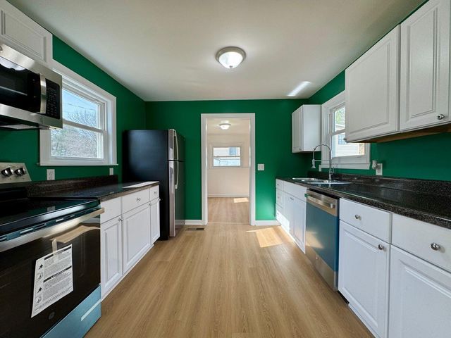 32 Opal Road, Rossville, GA 30741