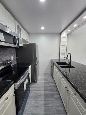 1120 Parkside Green Dr C, Green Acres, FL 33415