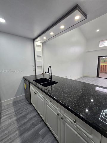 1120 Parkside Green Dr C, Green Acres, FL 33415