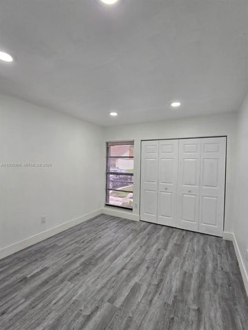 1120 Parkside Green Dr C, Green Acres, FL 33415