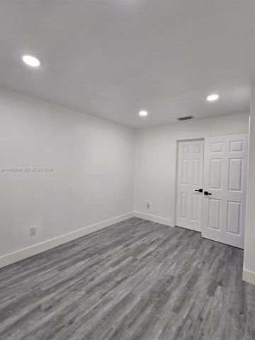 1120 Parkside Green Dr C, Green Acres, FL 33415