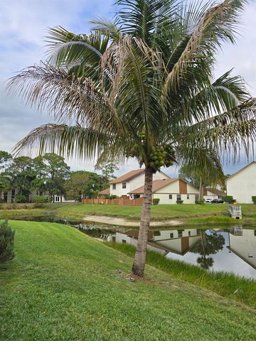 1120 Parkside Green Dr C, Green Acres, FL 33415