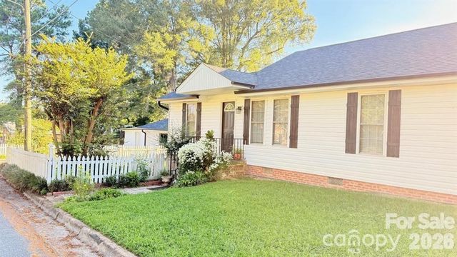210 W Church Street, Cherryville, NC 28021