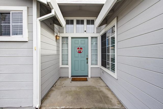 5267 Jacinto Ave, Sacramento, CA 95823