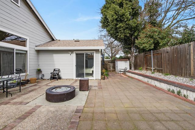 5267 Jacinto Ave, Sacramento, CA 95823