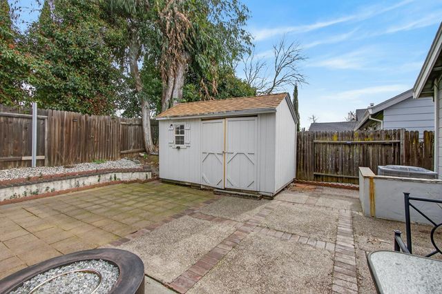 5267 Jacinto Ave, Sacramento, CA 95823