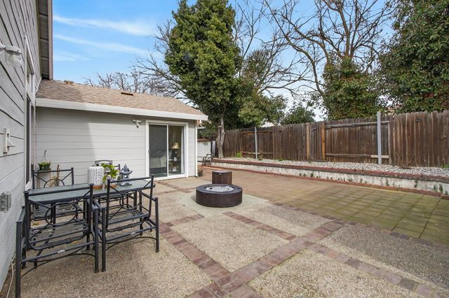 5267 Jacinto Ave, Sacramento, CA 95823