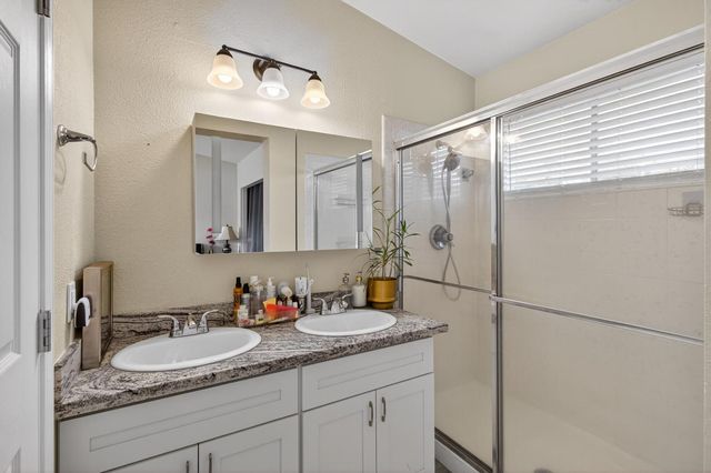 5267 Jacinto Ave, Sacramento, CA 95823