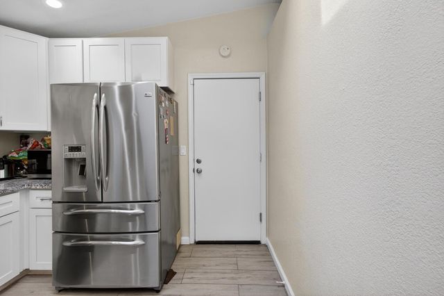 5267 Jacinto Ave, Sacramento, CA 95823