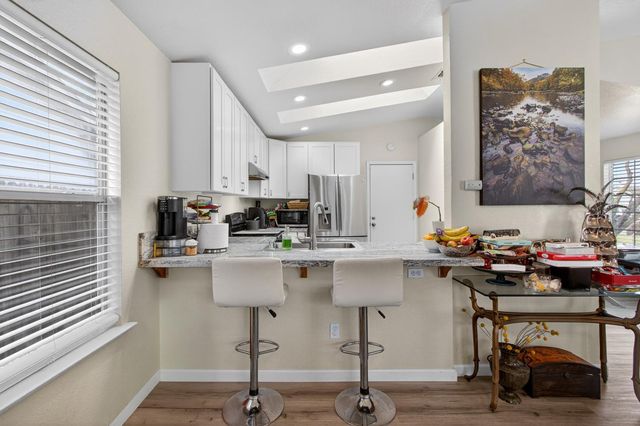 5267 Jacinto Ave, Sacramento, CA 95823