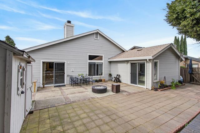 5267 Jacinto Ave, Sacramento, CA 95823