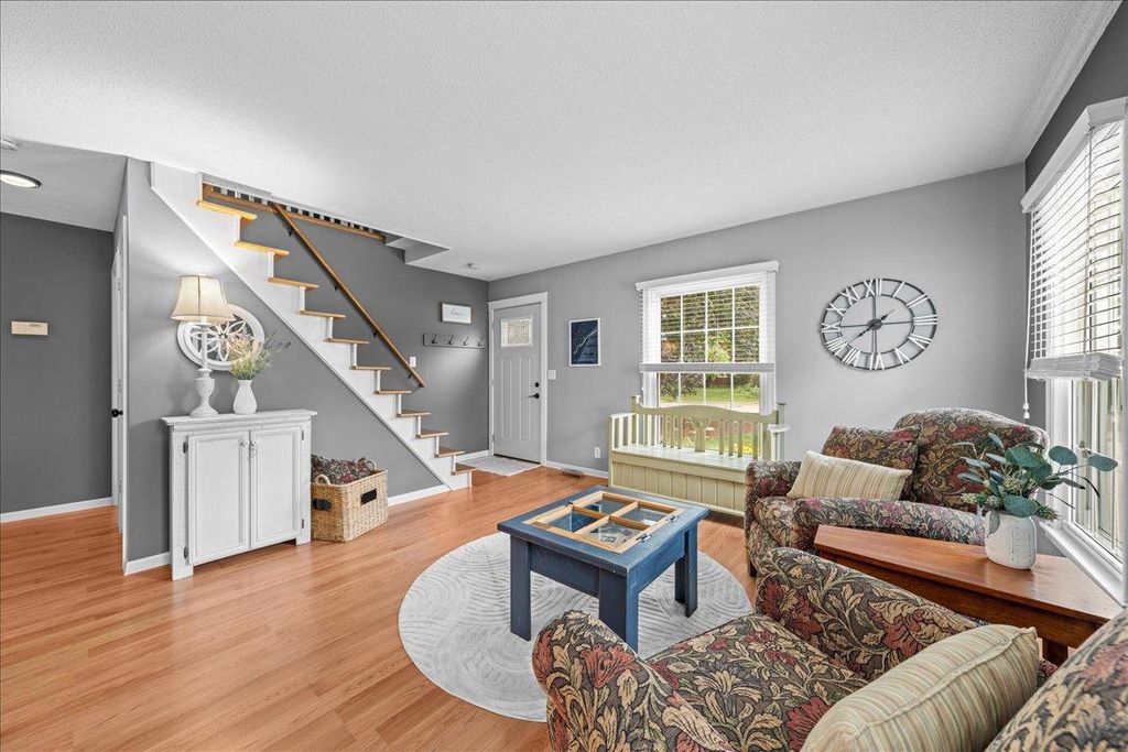 198 Ferndale Street N, Maplewood, MN 55119 — photo 5