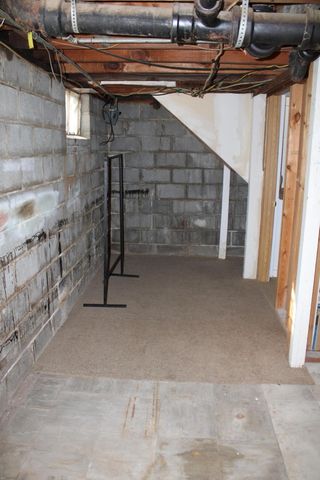 702 E Centennial Avenue, Carthage, MO 64836