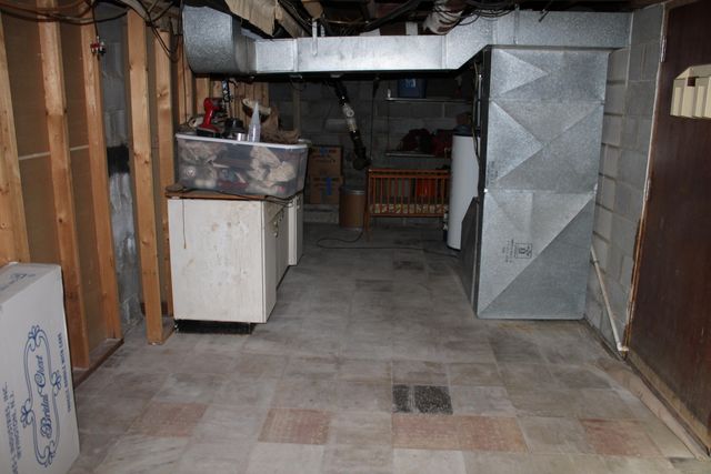 702 E Centennial Avenue, Carthage, MO 64836