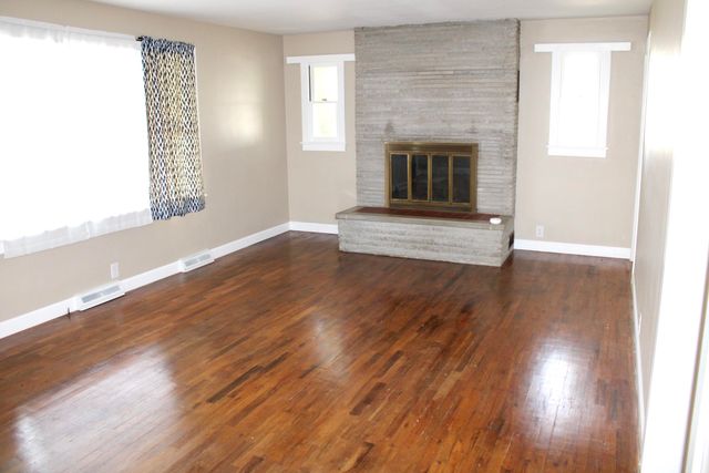 702 E Centennial Avenue, Carthage, MO 64836