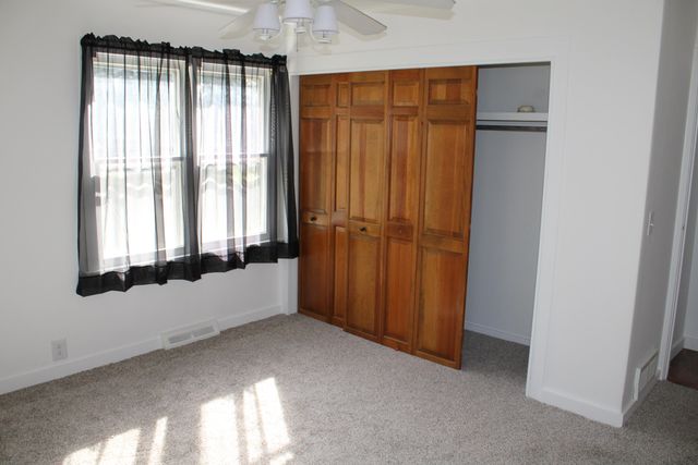 702 E Centennial Avenue, Carthage, MO 64836