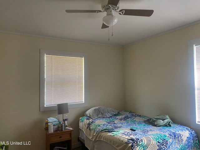 337 Saint George Street, Bay Saint Louis, MS 39520