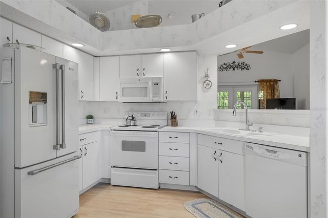 4532 FERN DRIVE, Bradenton, FL 34208