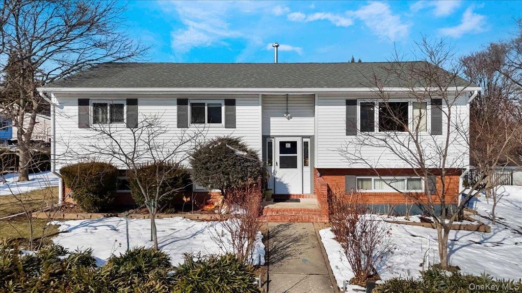 30 Govan Drive, Stony Point, NY 10980