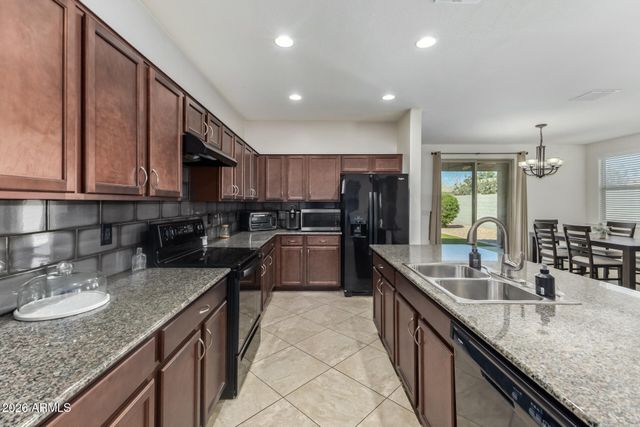 5022 E GLENCOVE Street, Mesa, AZ 85205