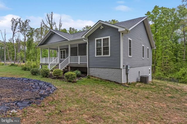 3137 BLOUNT DR, Bumpass, VA 23024