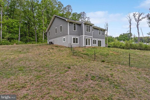 3137 BLOUNT DR, Bumpass, VA 23024