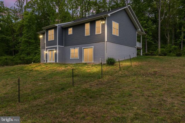 3137 BLOUNT DR, Bumpass, VA 23024