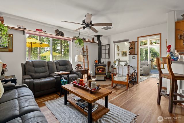 985 Lyndean Lane, Oak Harbor, WA 98277