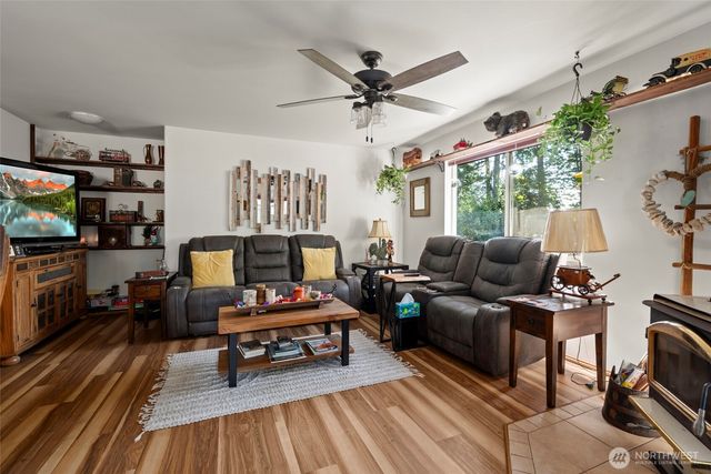 985 Lyndean Lane, Oak Harbor, WA 98277