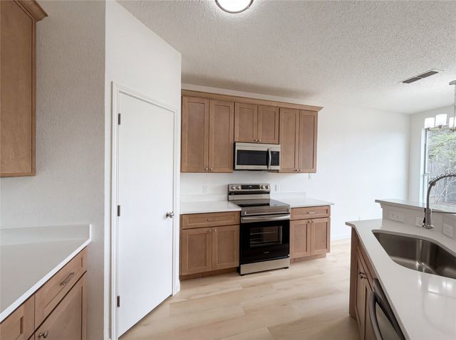 6332 Downeast Drive, Fort Worth, TX 76179