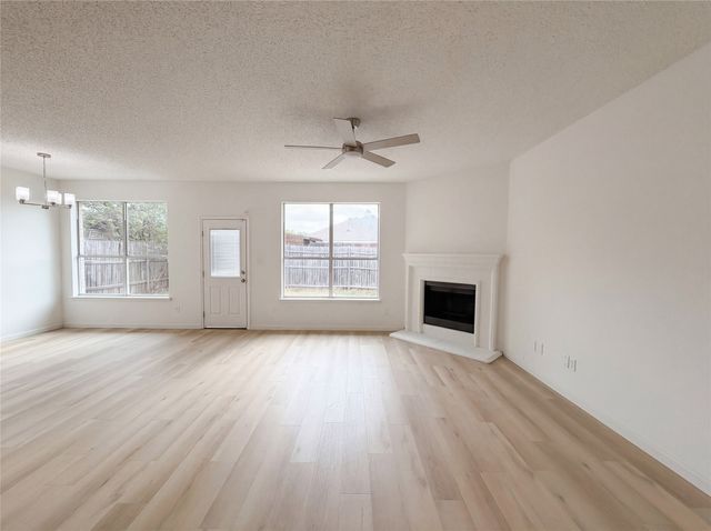 6332 Downeast Drive, Fort Worth, TX 76179