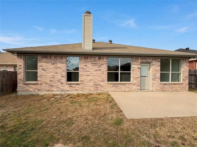6332 Downeast Drive, Fort Worth, TX 76179