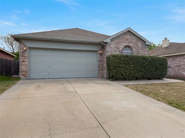 6332 Downeast Drive, Fort Worth, TX 76179