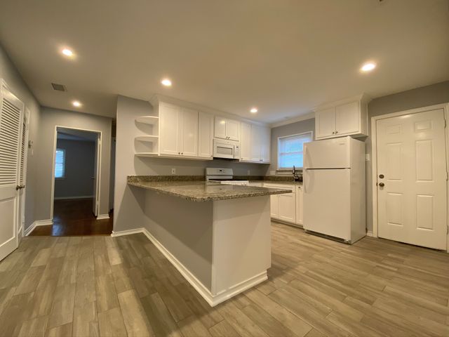 11005 Wyatt Street, Dallas, TX 75218