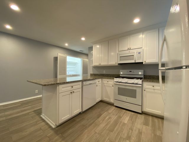 11005 Wyatt Street, Dallas, TX 75218