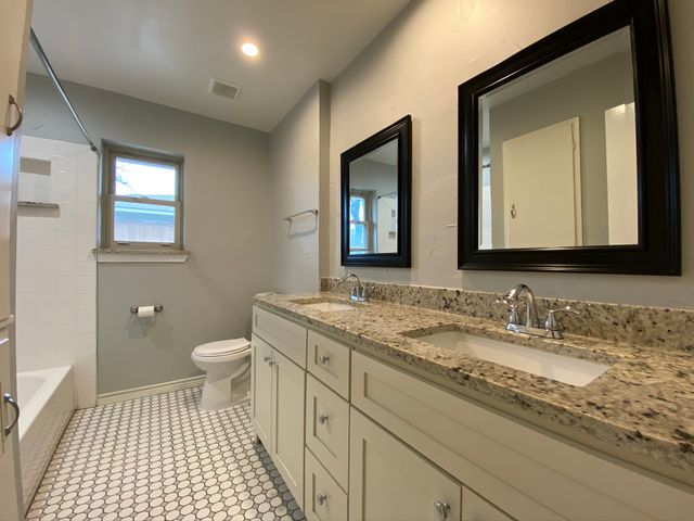 11005 Wyatt Street, Dallas, TX 75218