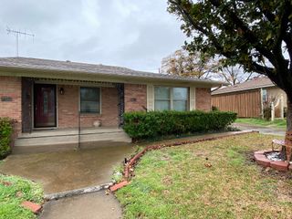 11005 Wyatt Street, Dallas, TX 75218