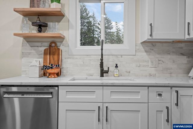 790 Hansen Dr S, Salem, OR 97302