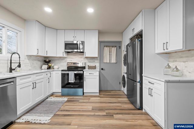 790 Hansen Dr S, Salem, OR 97302