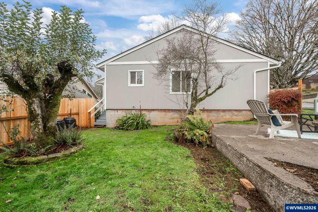 790 Hansen Dr S, Salem, OR 97302