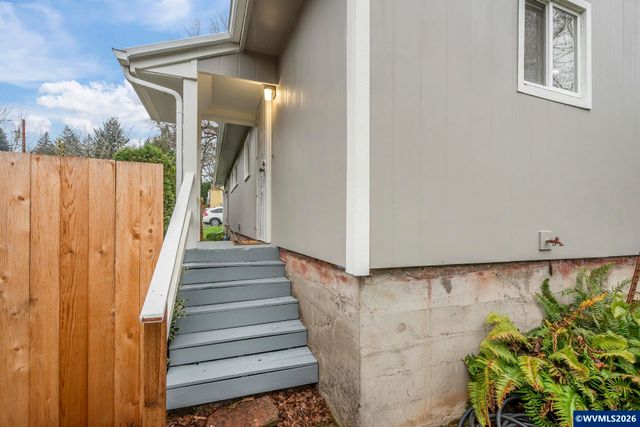 790 Hansen Dr S, Salem, OR 97302