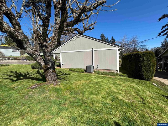 790 Hansen Dr S, Salem, OR 97302