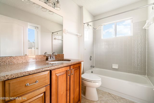 11668 OXFORD CREST Lane, Jacksonville, FL 32258