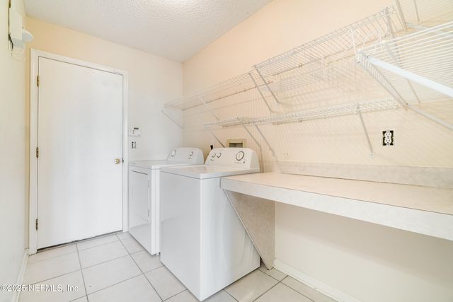 11668 OXFORD CREST Lane, Jacksonville, FL 32258