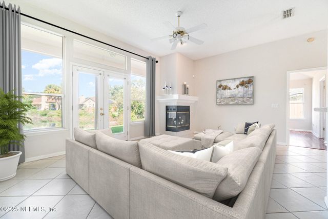 11668 OXFORD CREST Lane, Jacksonville, FL 32258
