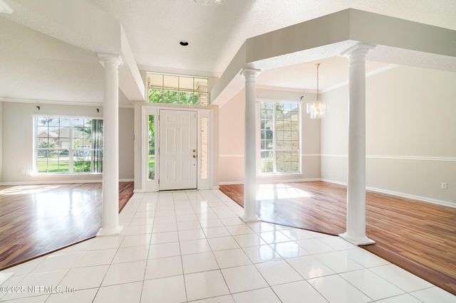 11668 OXFORD CREST Lane, Jacksonville, FL 32258