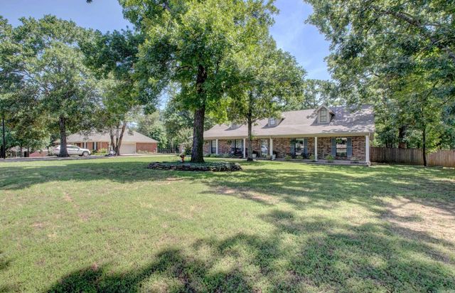 30 Wildwood, Cabot, AR 72023