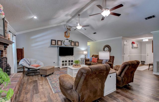 30 Wildwood, Cabot, AR 72023
